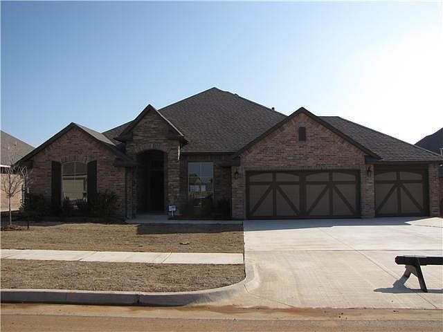 1st image of 800 Samantha Ln