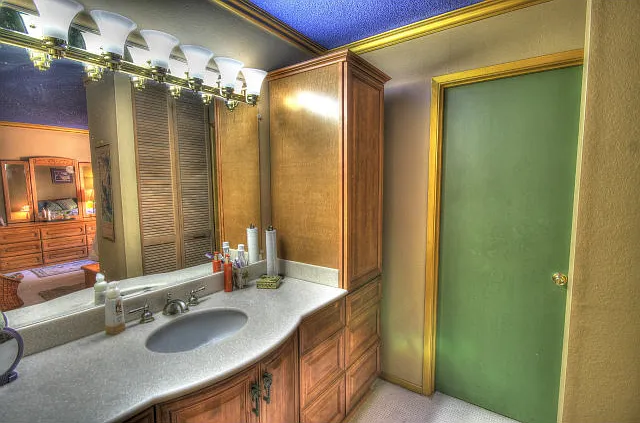 660 Nobel Dr — Photo 5