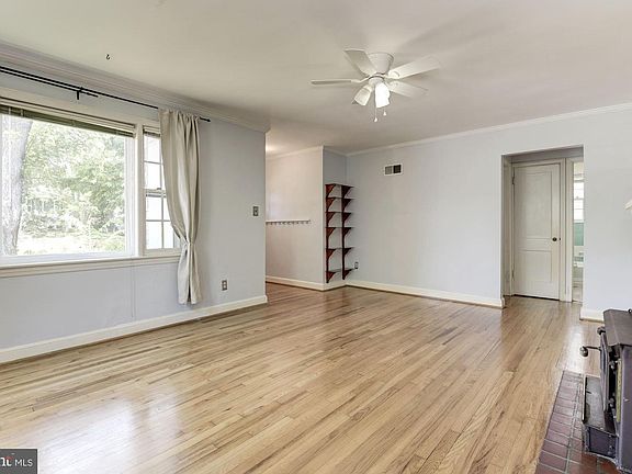 5th image of 2639 N Rockingham St