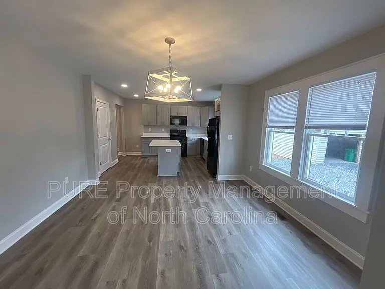 3355 E Ridge Rd — Photo 6