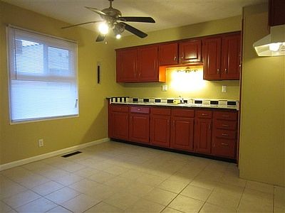 4th image of 5051 Karen Dr