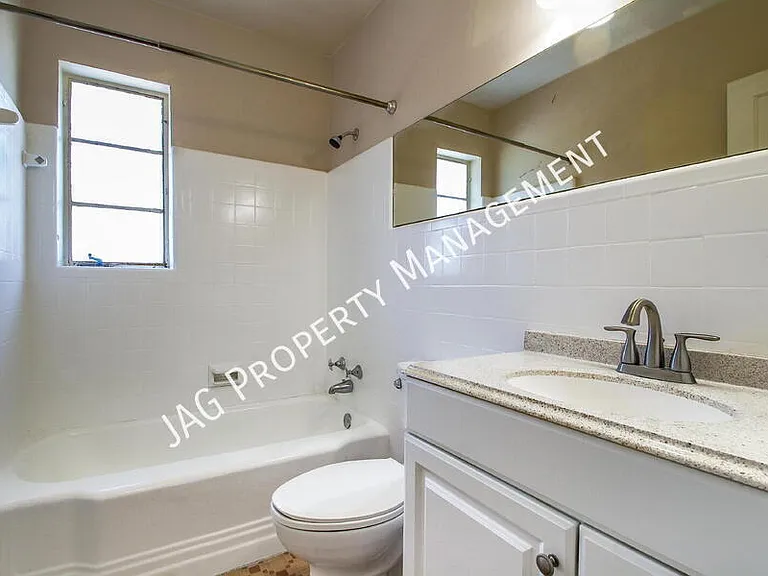 2761 Saint Johns Ave #7 — Photo 17