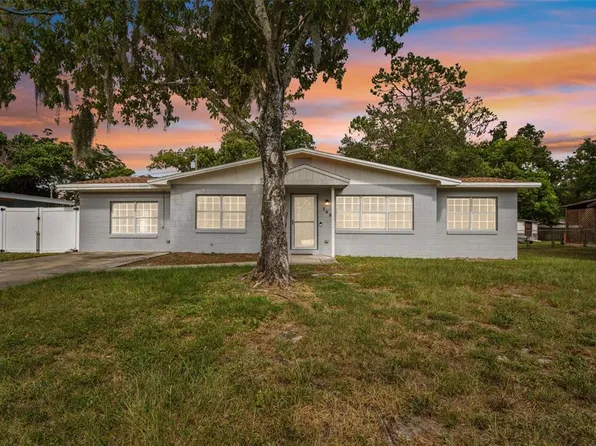 568 Wisteria Ave, Umatilla, FL 32784