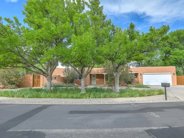 3400 Avenida Charada NW, Albuquerque, NM 87107