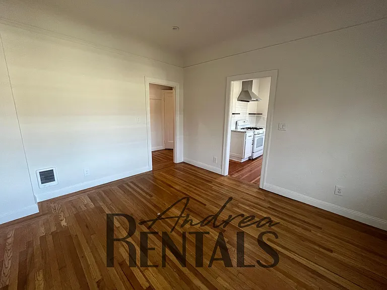 1145 Virginia St — Photo 9