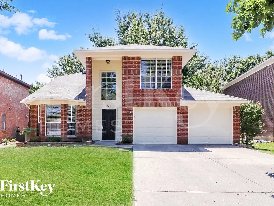 985 Union Dr