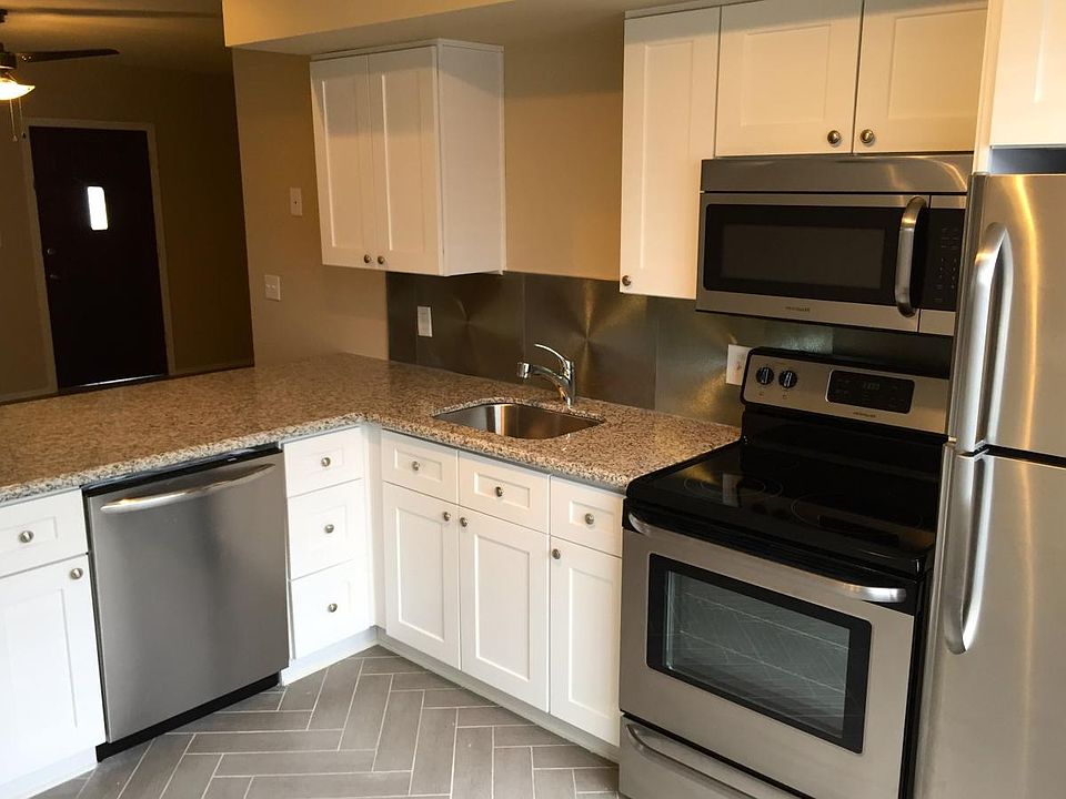 1st image of 721 E Montebello Ave Unit 214