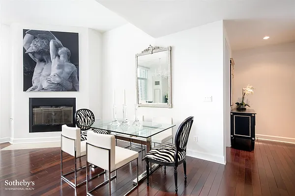Sold by Sotheby's International Realty | media 14