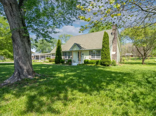 1609 Frances St, Lawrenceburg, TN 38464