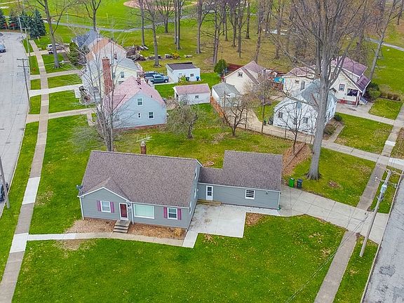 2nd image of 640 Voelker Ave