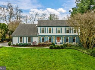 607 Foxfields Rd, Bryn Mawr, PA 19010