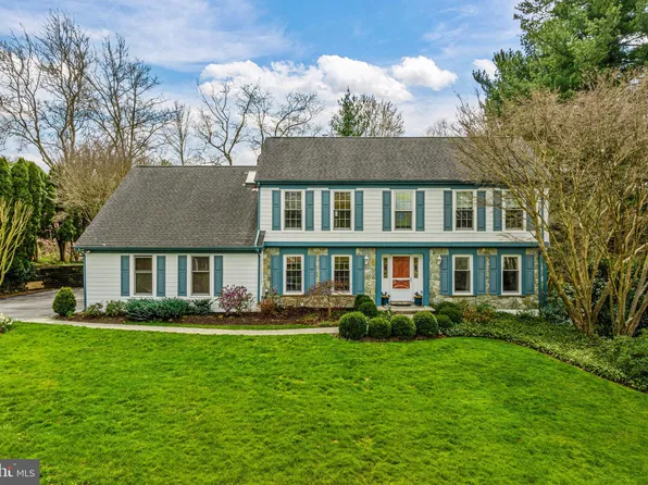 607 Foxfields Rd, Bryn Mawr, PA 19010