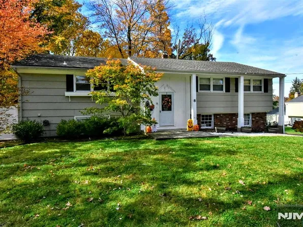 8 Prince Court, Wayne, NJ 07470