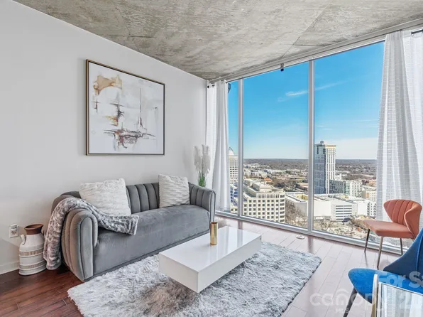 210 N Church St Unit 2411, Charlotte, NC 28202