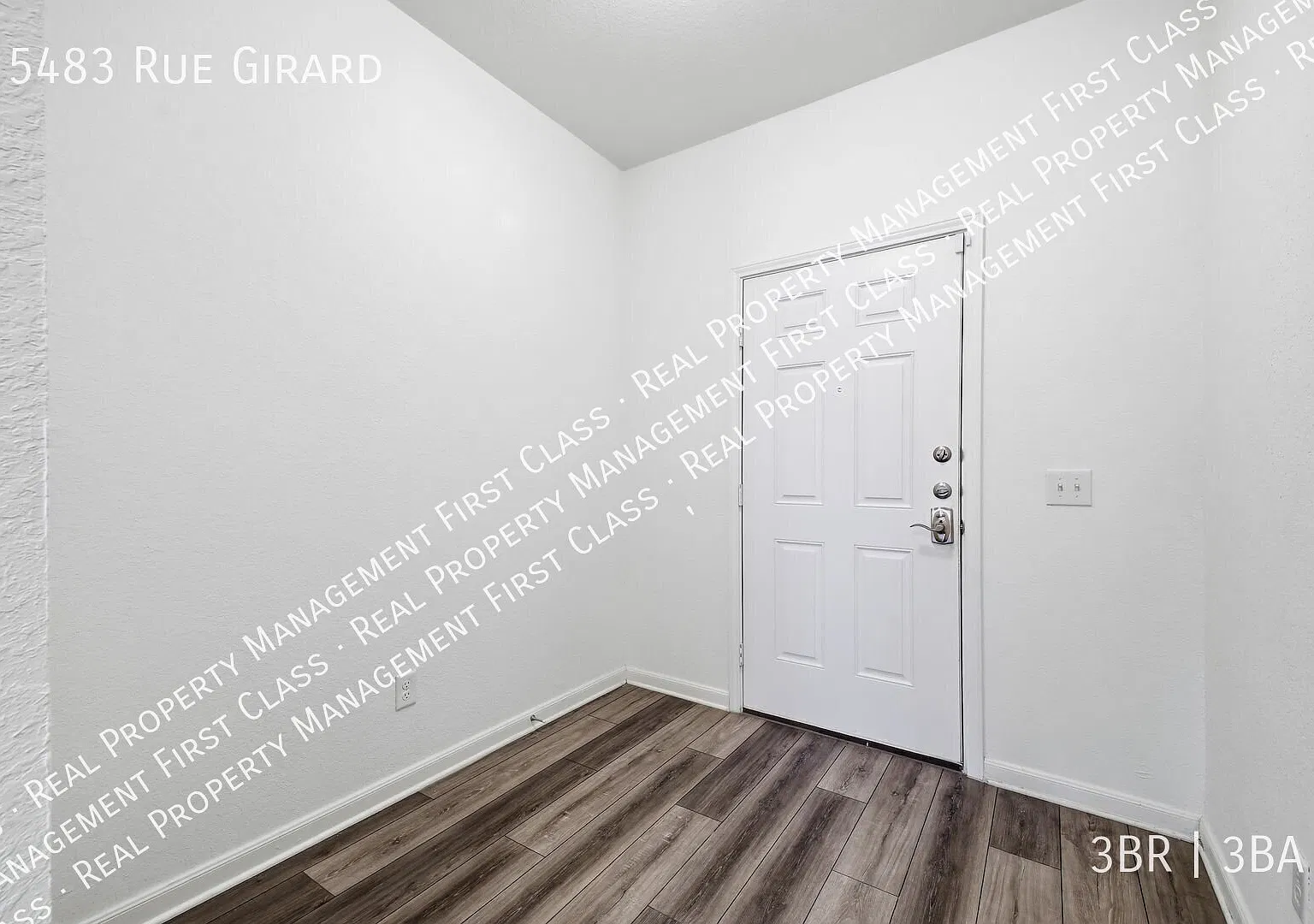 Ready to move in 3 BR/2.5 BA in Converse! — Photo 4