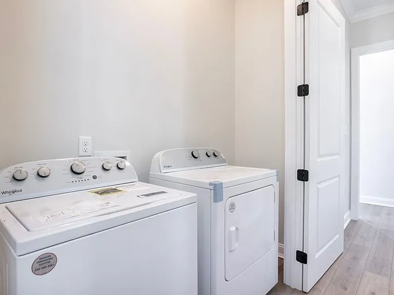 1718 Barnard St #1718 — Photo 33