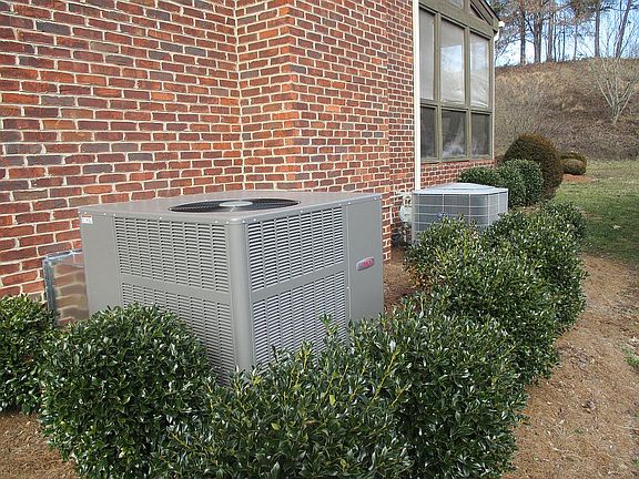 Lennox & Carrier HVACs