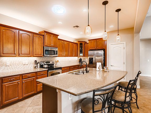 5th image of 2614 E San Paulo Dr