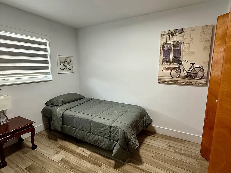 2436 Liberty St #1 — Photo 12
