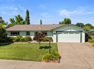 9670 La Nuez Dr, Elk Grove, CA 95624