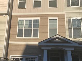 12719 Lotte Dr, Woodbridge, VA 22192