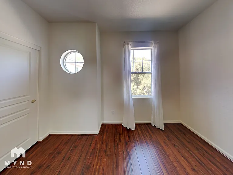 2742 Chateau Montelena Way — Photo 20