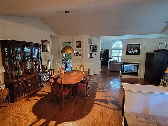 Dining and salon area