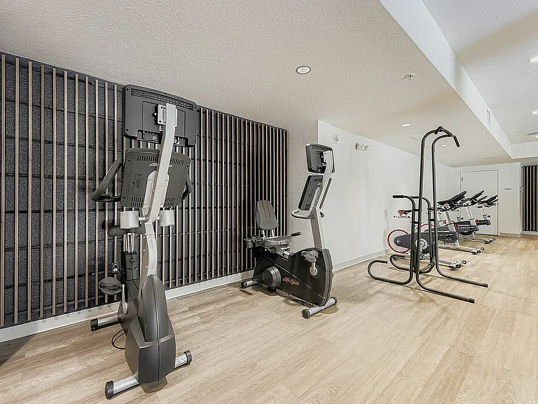 828 Broadway - Web Quality - 006 - 09 Exercise Room