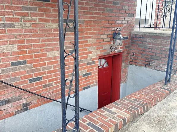 2443 3rd St APT 1, Fort Lee, NJ 07024