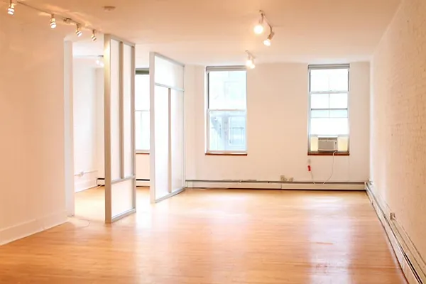 Rented by Level Group | media 9