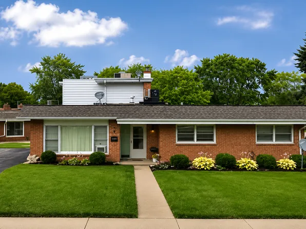 1000 Golf Rd, Waukegan, IL 60087