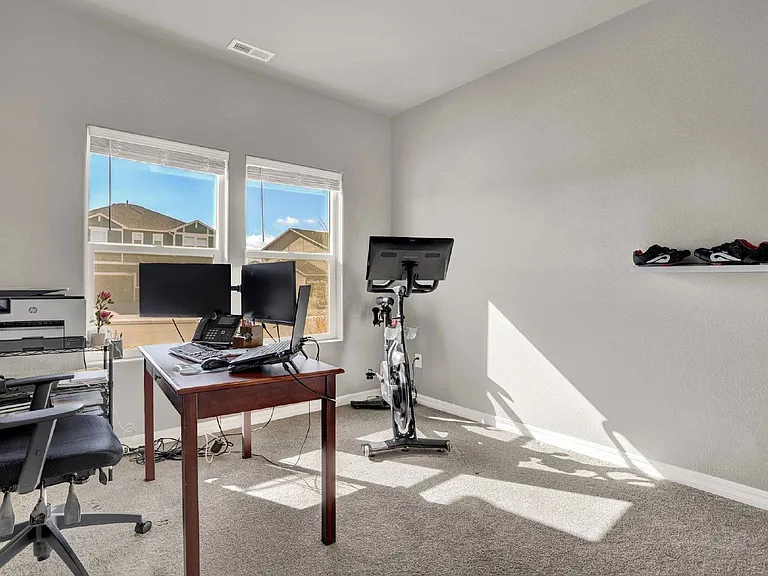 10659 Traders Pkwy — Photo 15