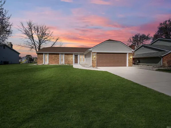 7211 Chivington Dr, Fort Wayne, IN 46815