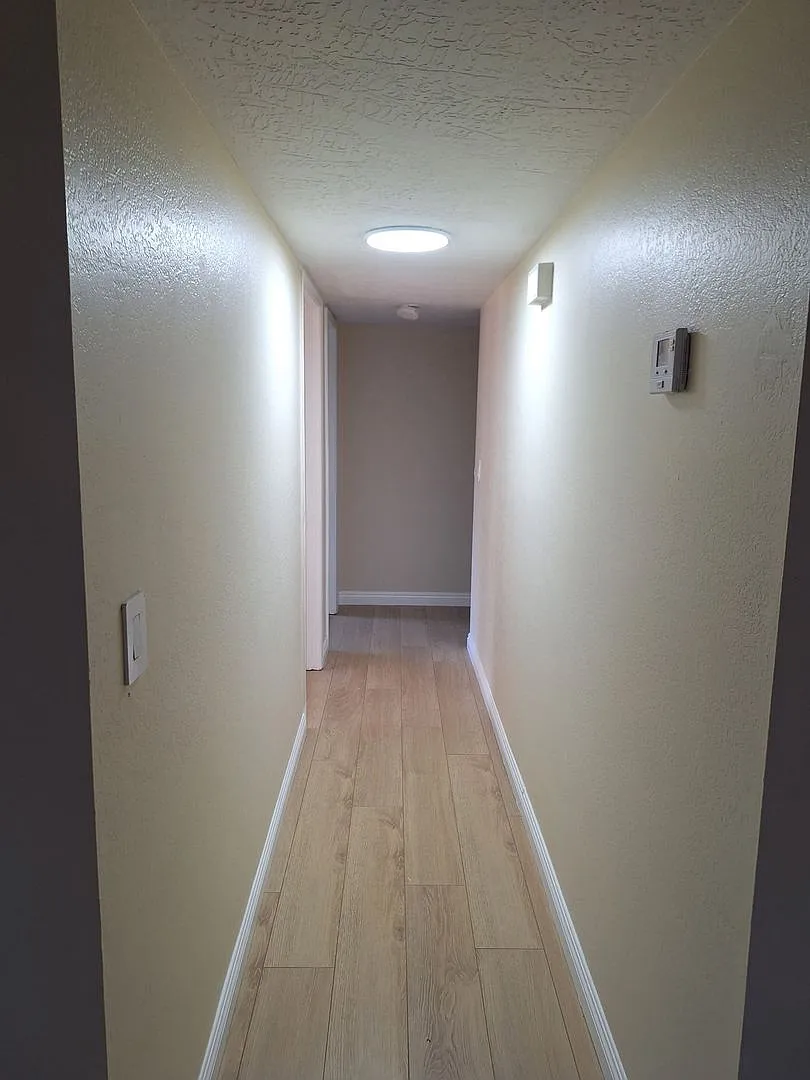 Redlands 2 bedroom 2 bath downstairs unit with large patio — Photo 4