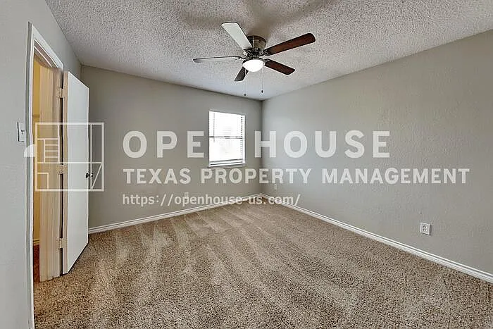2510 Melissa Ln — Photo 12