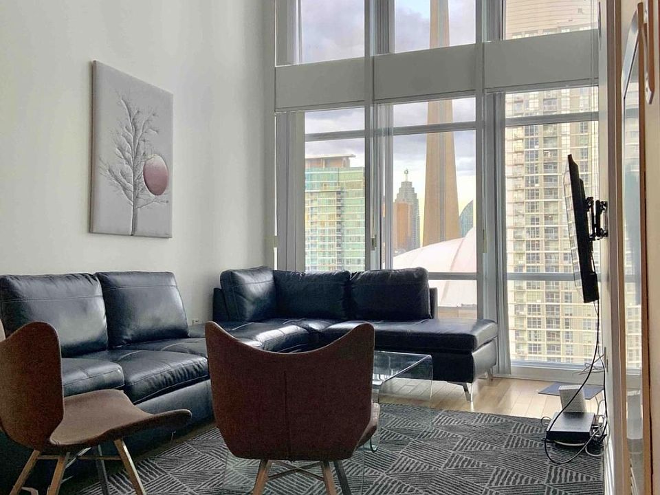 1st image of 15 Fort York Blvd Unit 2808