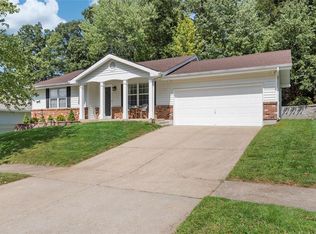 11 Apostle Ct, Fenton, MO