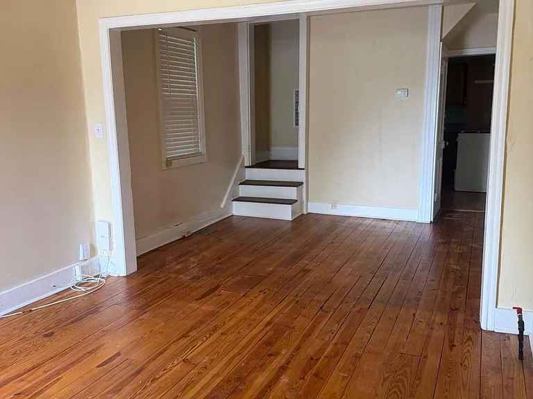 242 S Carroll St — Photo 7