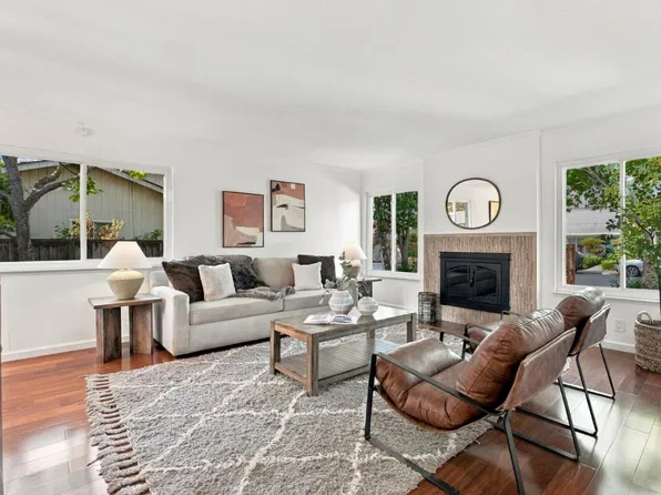 1109 Wright Ave, Mountain View, CA 94043