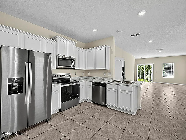 7739 Legacy Trl — Photo 8