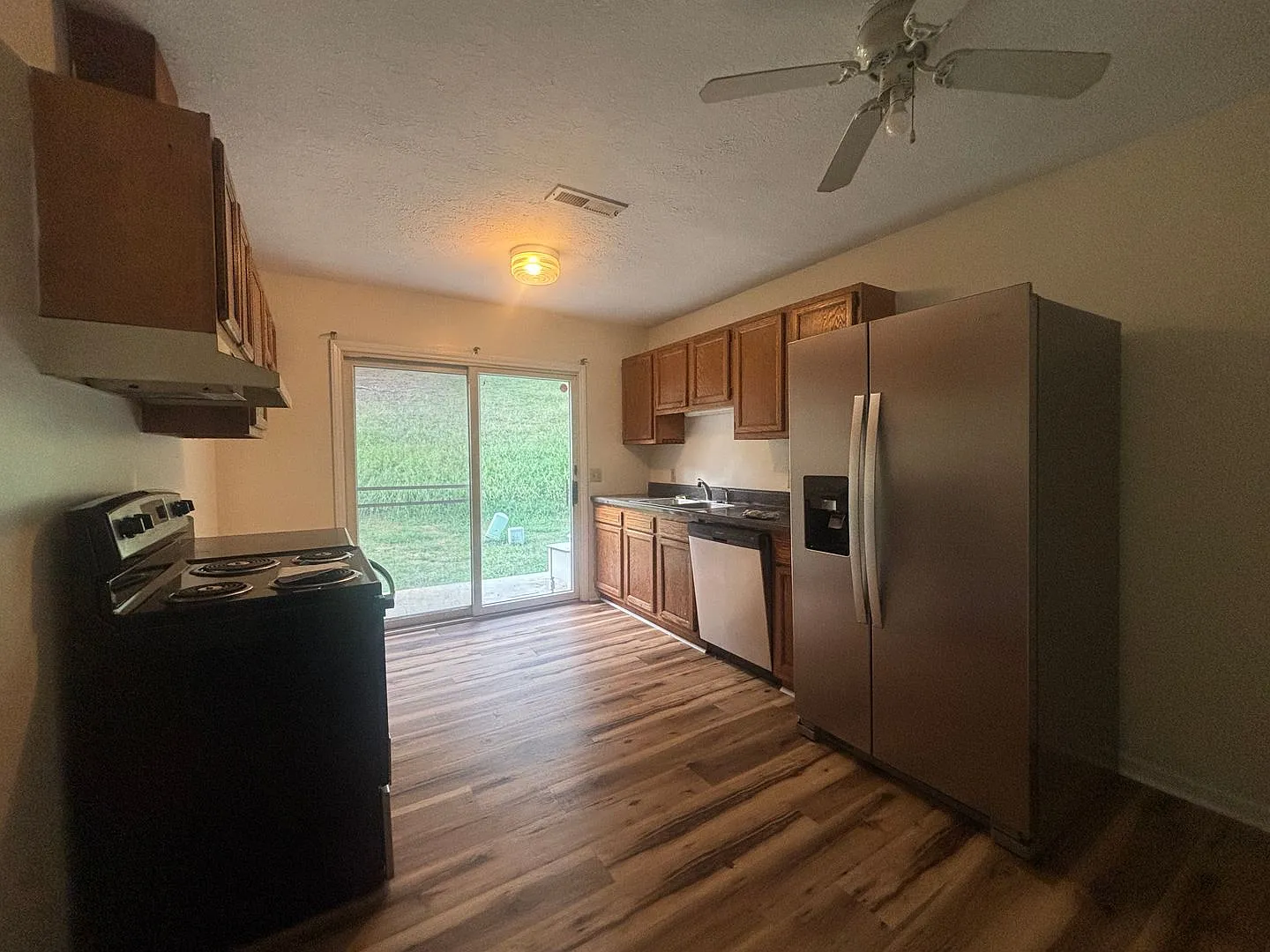 Radford Townhome 2 Bedroom, 1 Bathroom Available Oct 2026 — Photo 3
