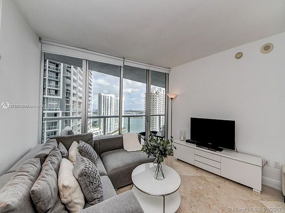 3rd image of 495 Brickell Ave APT 2808