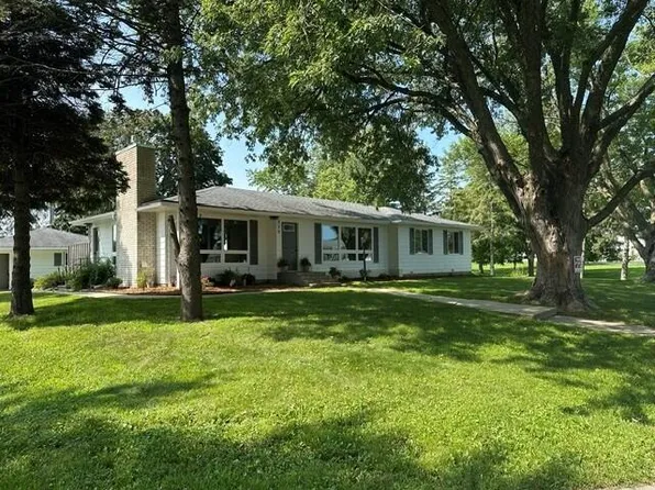 530 1st St, Fountain, MN 55935
