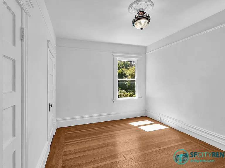 270 Eureka St — Photo 16