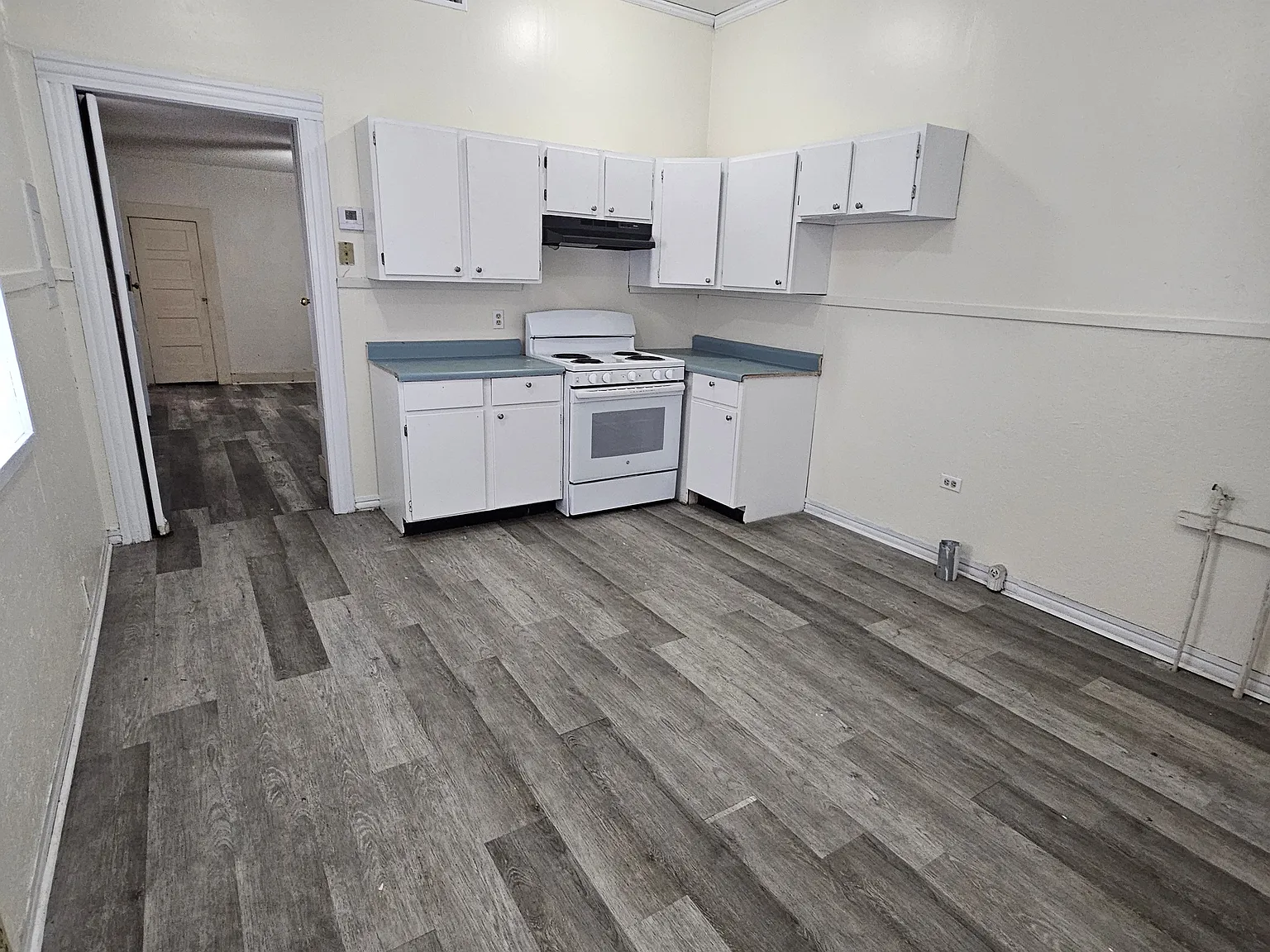 1 bed, 800 sqft, $775 — Photo 2