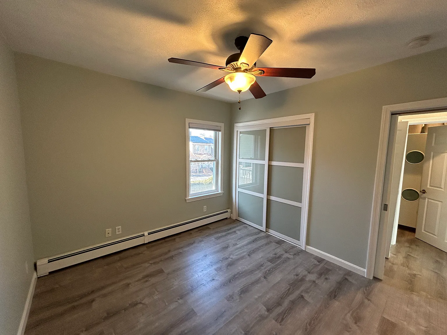 3 bed, 2000 sqft, $1,300 — Photo 3