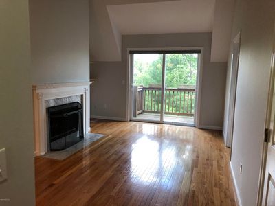 51 Forest Ave APT 90, Greenwich, CT, 06870