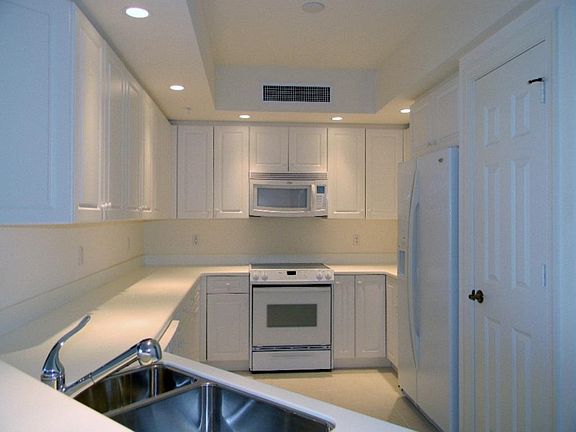 3rd image of 1065 Borghese Ln APT 1102