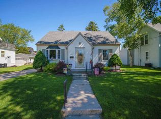 1106 Green St, Manitowoc, WI 54220