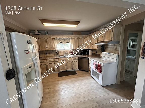 2nd image of 1708 Arthur St